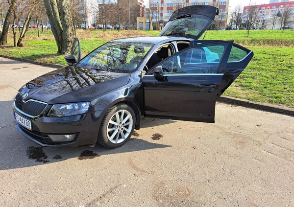 warmińsko-mazurskie Skoda Octavia cena 42000 przebieg: 114000, rok produkcji 2015 z Poznań